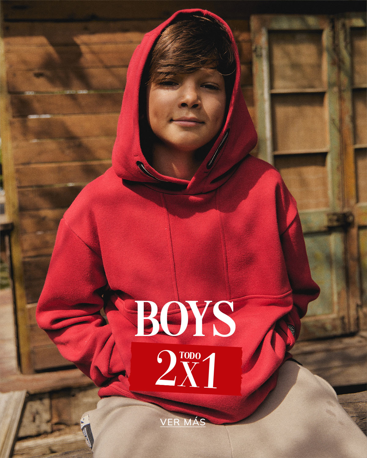 Selección de ropa para niños y varones Wanama Kids: Buzos y camperas en promoción 2x1.